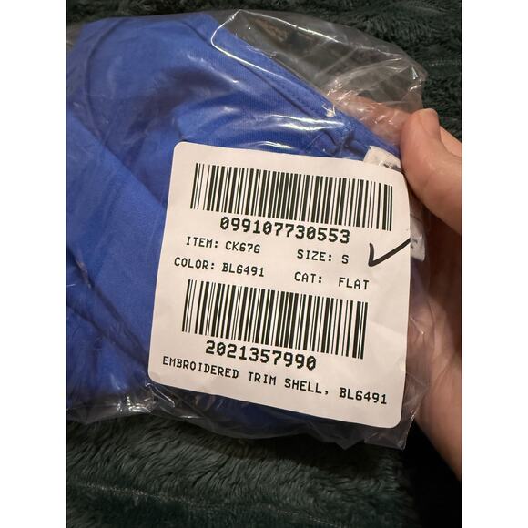 NWT J.Crew Embroidered trim shell Blue Sleeveless Tank Size Small Causal Linen - Picture 4 of 9